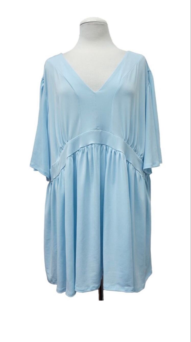 Curvy Lovey Light Blue Flowy Tunic Top – Size 5X